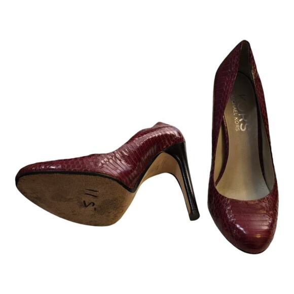 Michael Kors Burgundy Snake Embossed Leather Pointed Toe‎ Heels Pumps Size 10 - Picture 7 of 10